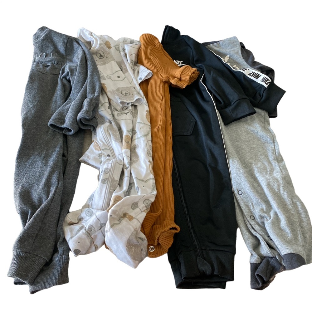 Lot of unisex full body rompers